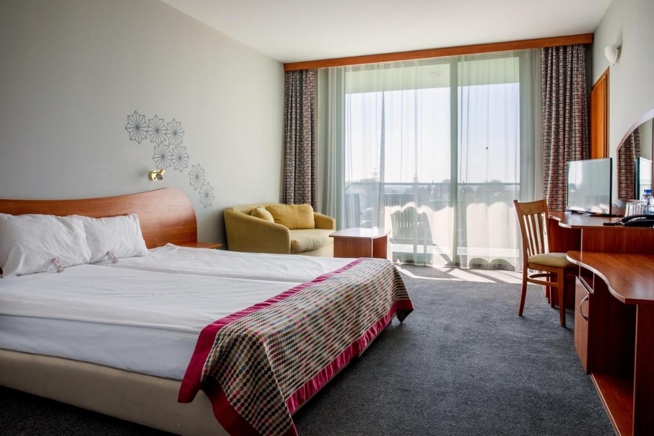 Mpm Hotel Kalina Garden Slântsjev Brjag Eksteriør bilde