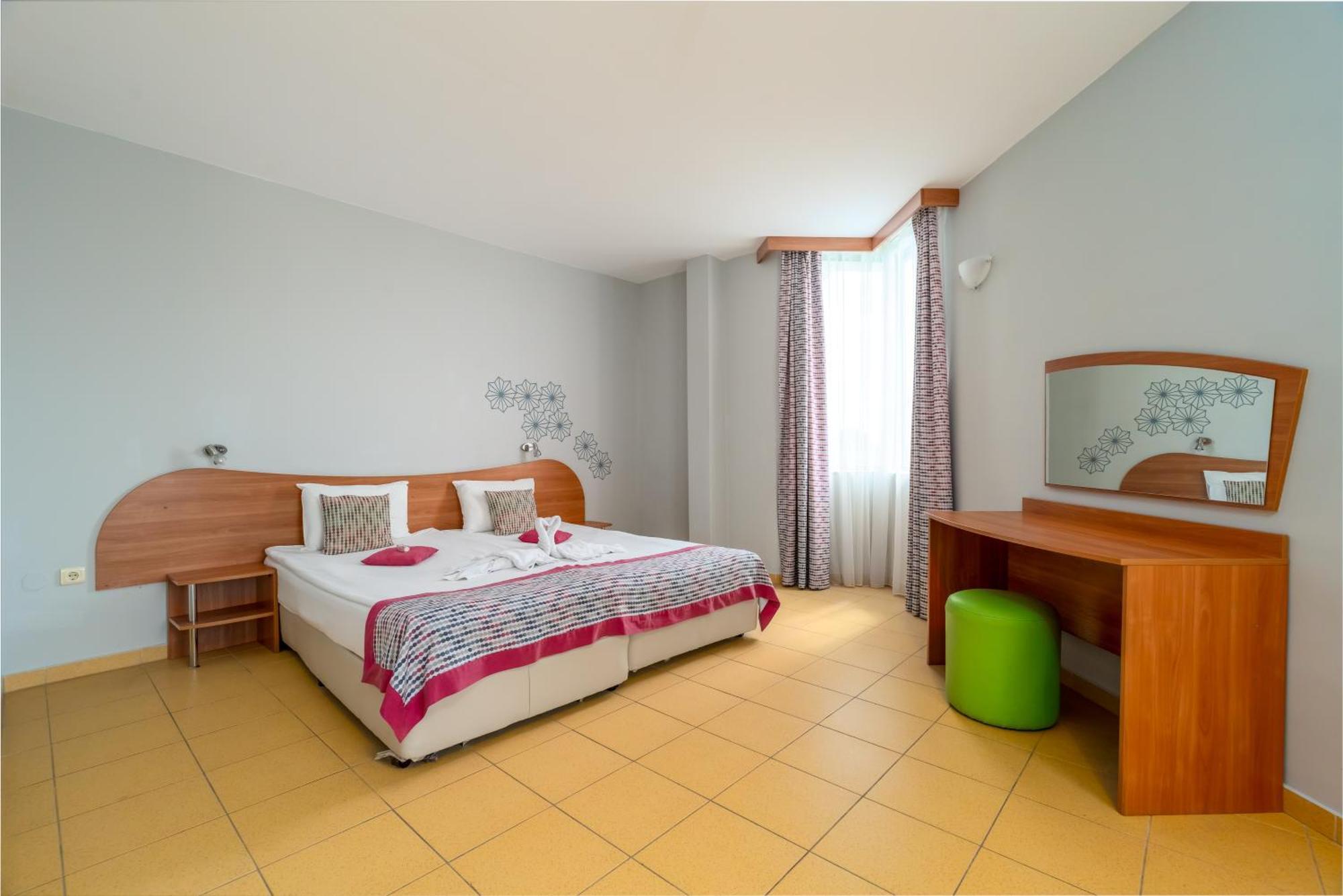 Mpm Hotel Kalina Garden Slântsjev Brjag Rom bilde